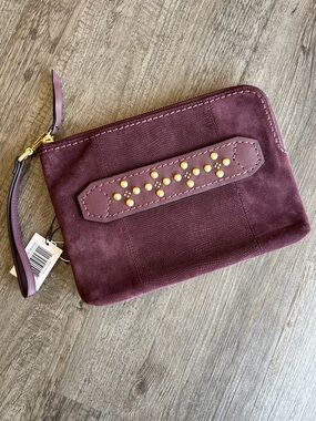 NWT Vera Bradley Wristlet Clutch in Burgundy with Gold Stud Accents